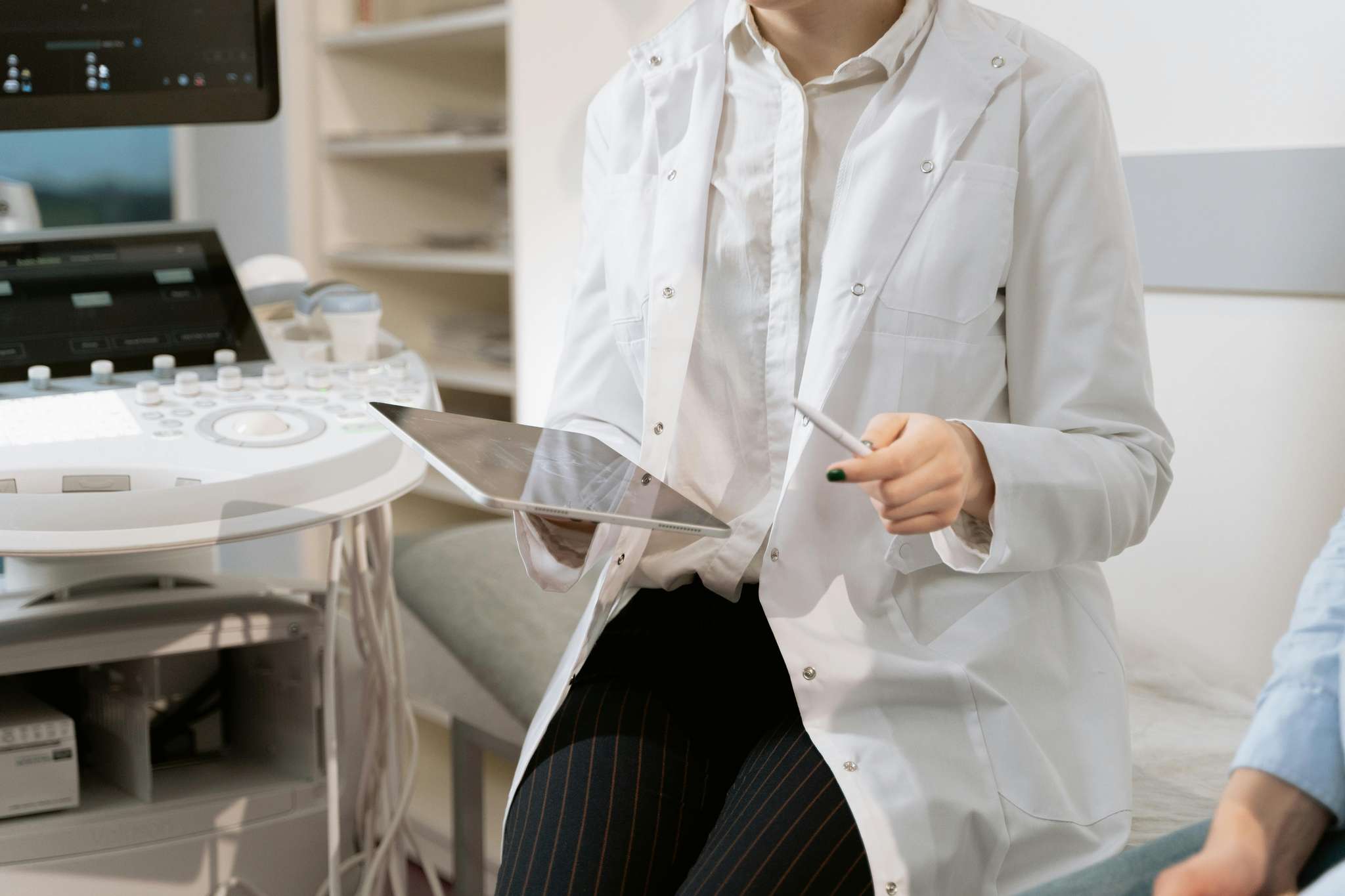 Image for Clinical & Non- Clinical Expertise service